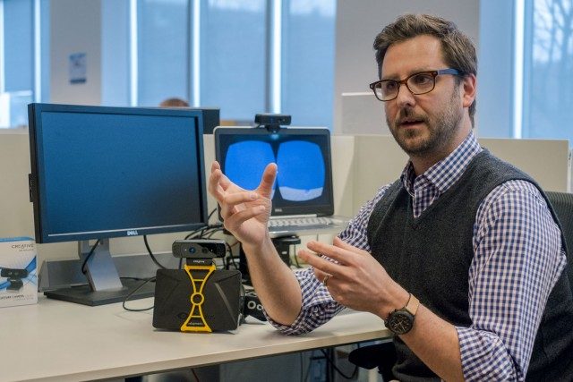 soft-kinetic-interview-oculus-rift-creative-gesture-camera