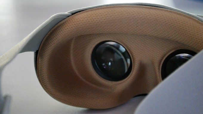 daydream-view-hands-on-15