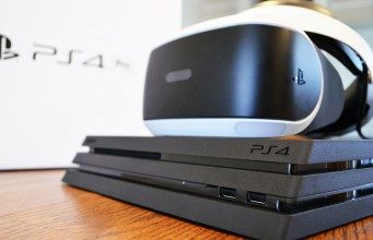 Pressure Mounts for Xbox's Missing VR Strategy as PSVR ...