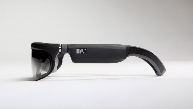 odg-r8-smartglasses-ar-1