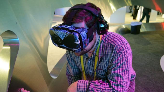 qualcomm mobile vr inside out tracking ces 2017 (3)