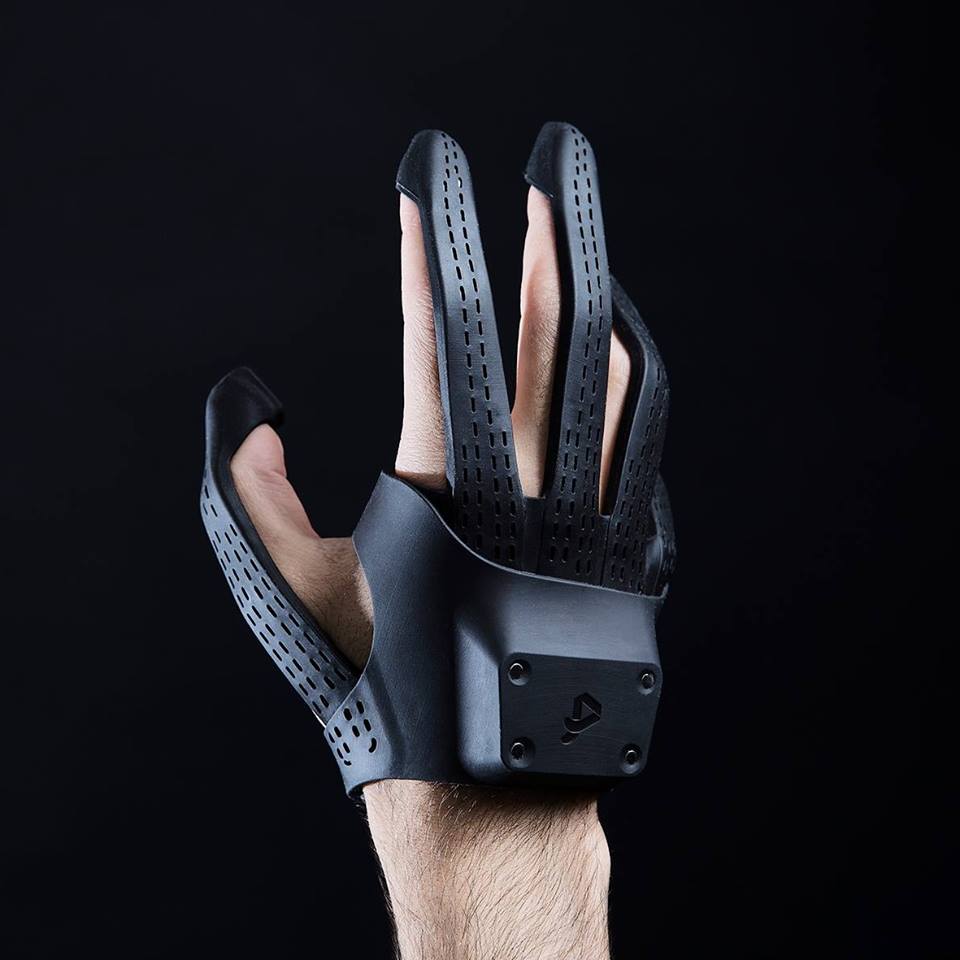 Plexus is a VR Glove With Finger Haptics & Multiple Tracking Standards, Dev Kits Soon – to VR