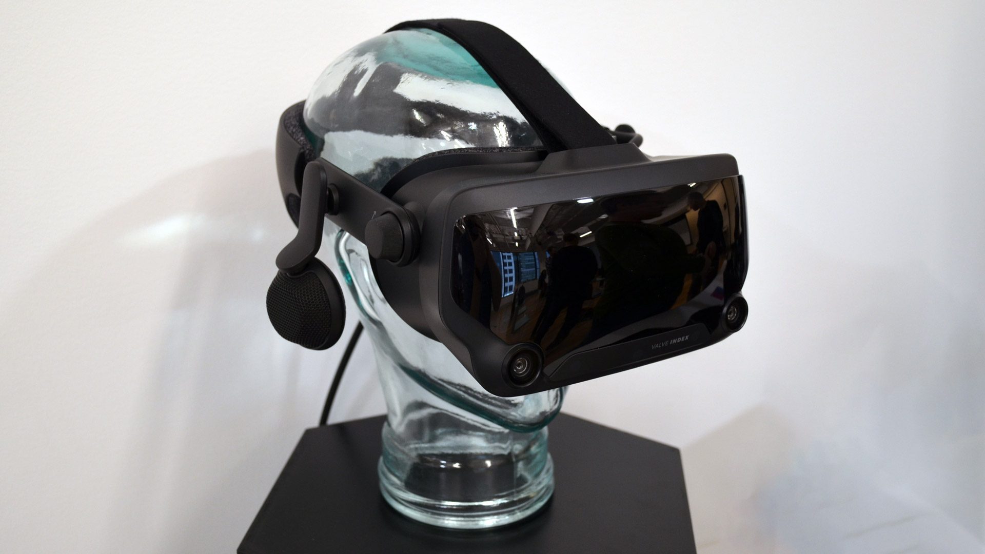 Vr Gaming News Facebook Says It Has Developed The ‘thinnest Vr Display To Date With