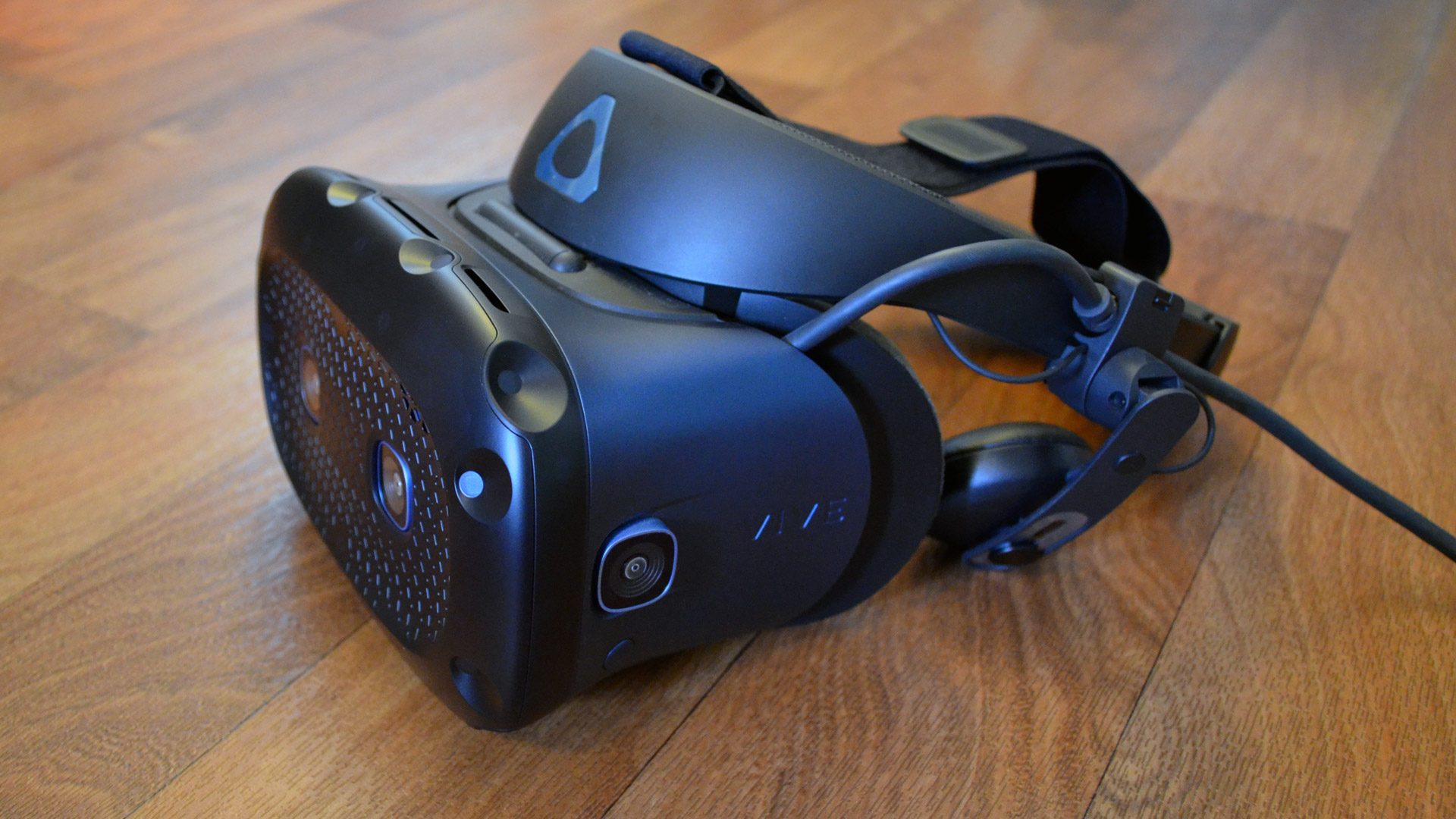 Vive Cosmos Elite & External Tracking Faceplate Review – Cosmos