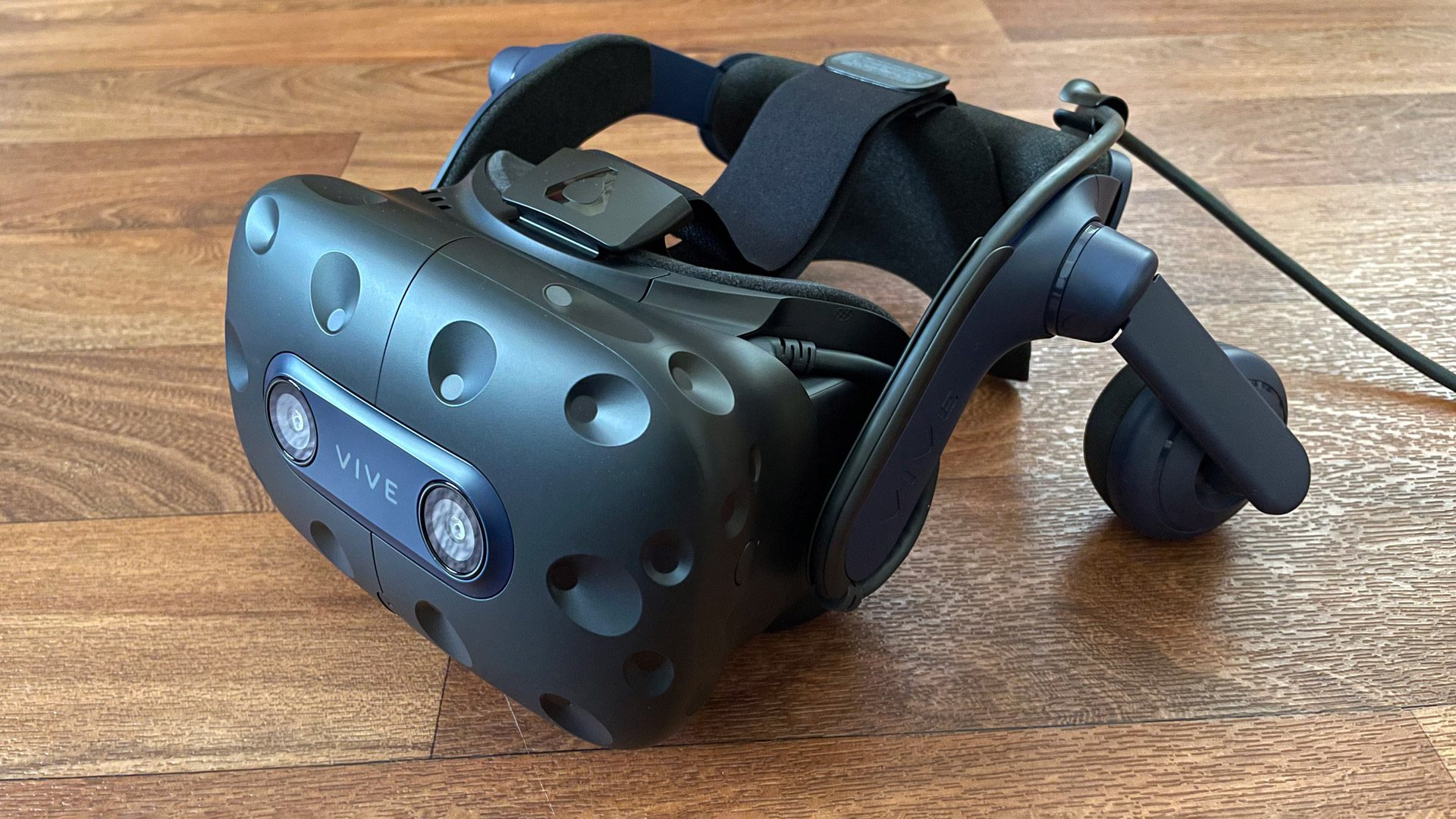 HTC Vive Pro 2 review: Jaw-droppingly good