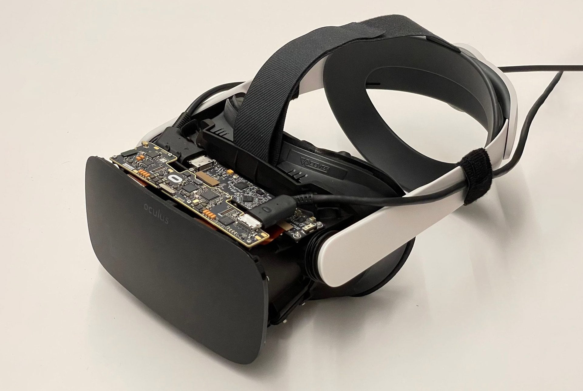 Meta VR Prototypes Aim to Make VR 'Indistinguishable From Reality'