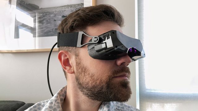 Why Are VR Headsets So Bulky?