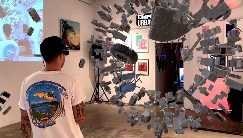 Trace 平台界面示意：无代码拖拽式创建位置感知 AR 内容