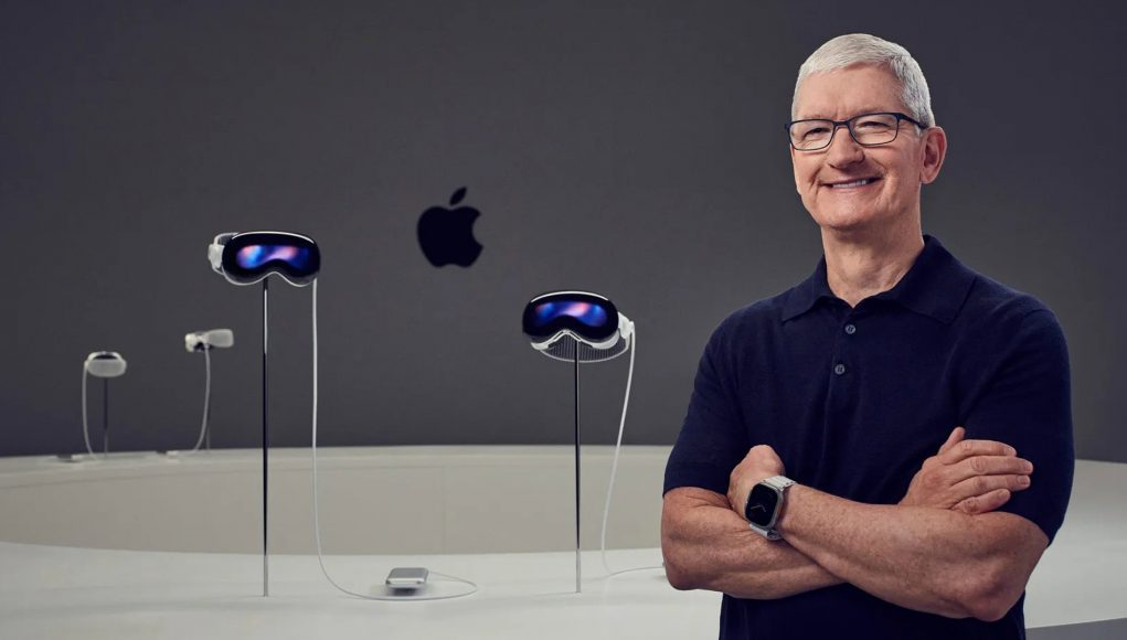apple-vision-pro-tim-cook